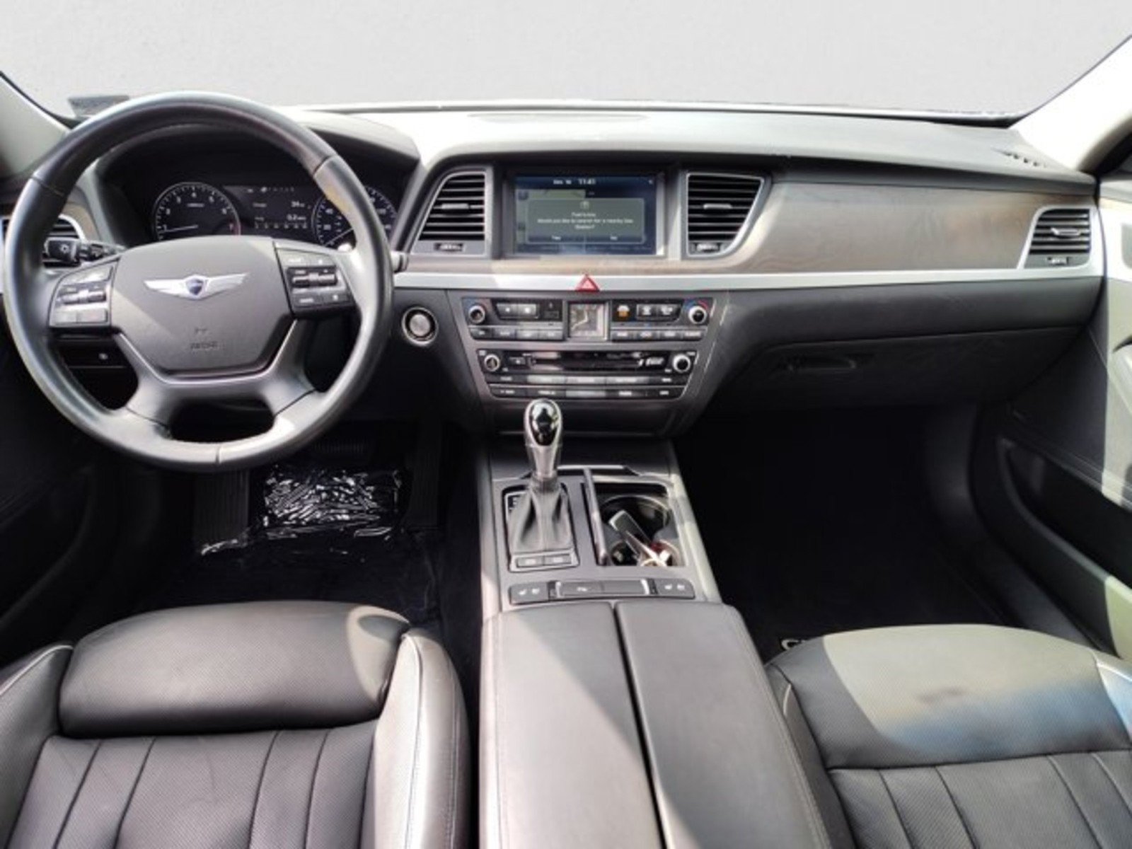 Used 2015 Hyundai Genesis 5.0 RWD image 14
