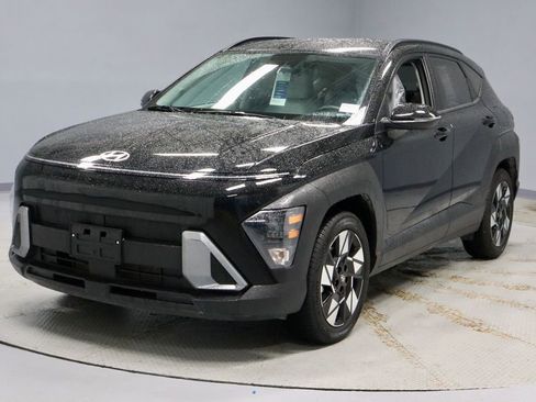 Certified 2025 Hyundai Kona SEL FWD image 8