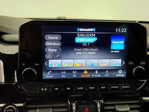 Used 2024 Nissan Pathfinder SL w/ Black Appearance Package AWD/4WD image 19