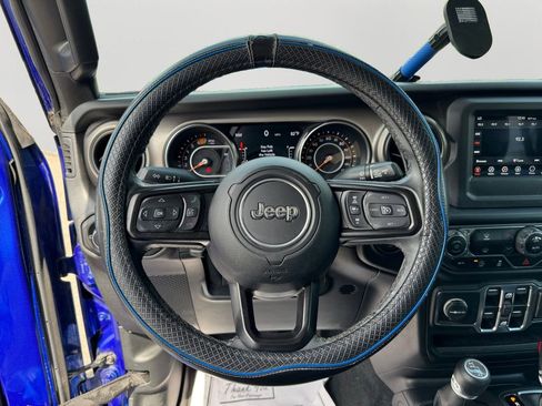 Used 2020 Jeep Wrangler Unlimited Sport image 19