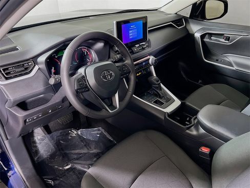Certified 2025 Toyota RAV4 XLE w/ Convenience Package image 10