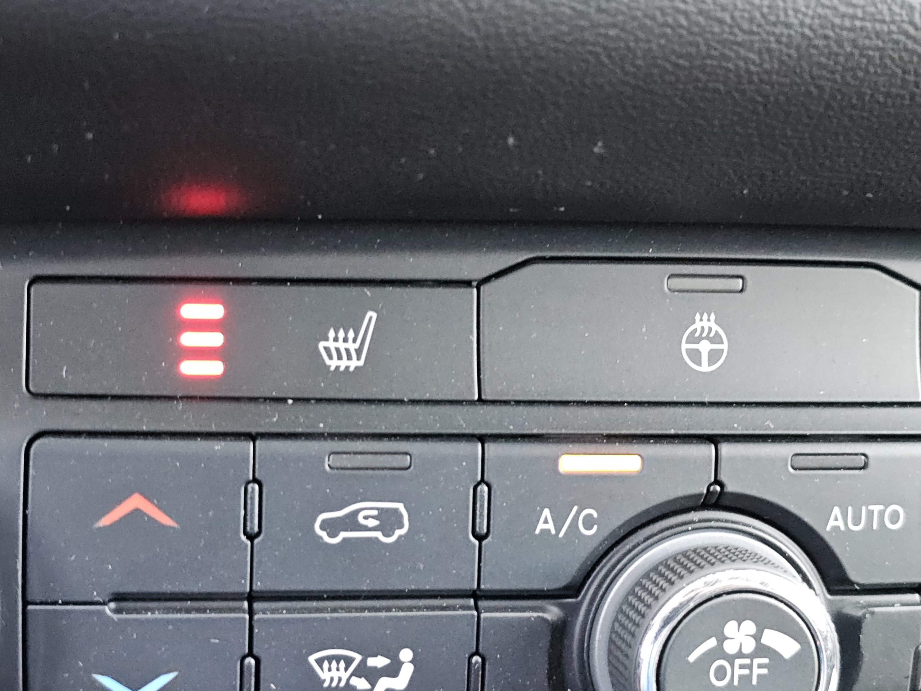 Used 2023 Dodge Durango SXT AWD/4WD image 12