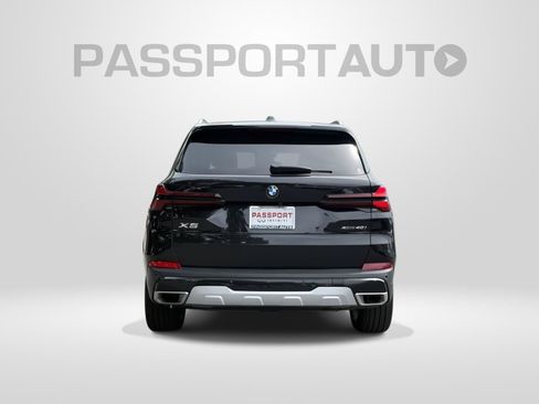 Used 2024 BMW X5 xDrive40i w/ Parking Assistance Package AWD/4WD image 5
