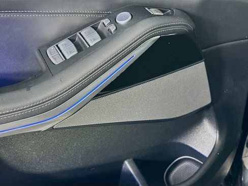 Used 2024 BMW X7 xDrive40i w/ Premium Package image 24