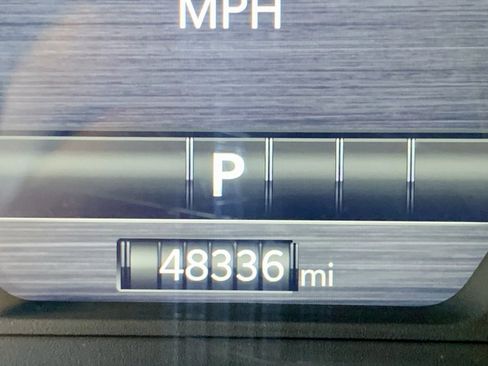 Used 2025 RAM 1500 Laramie image 18