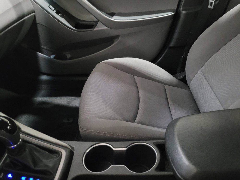 Used 2015 Hyundai Elantra SE FWD image 26