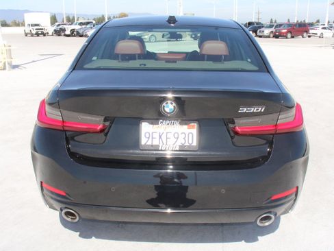 Used 2023 BMW 330i Sedan w/ Driving Assistance Package RWD image 4