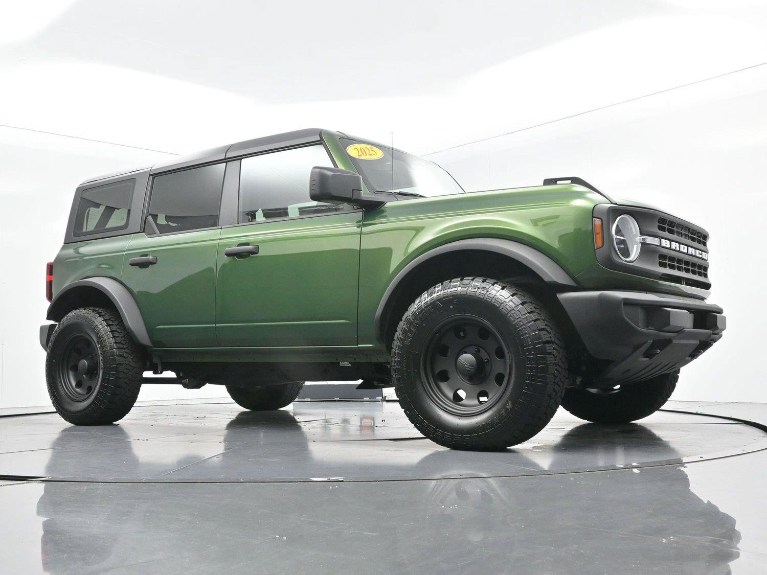 Used 2025 Ford Bronco 4-Door AWD/4WD image 48