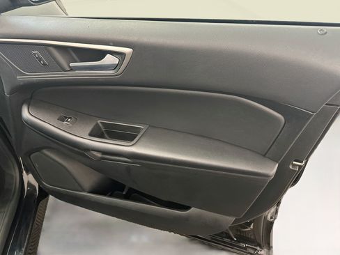 Used 2024 Ford Edge SEL AWD/4WD image 32
