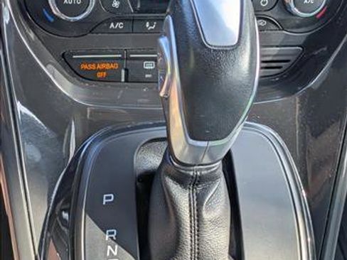 Used 2016 Ford Escape Titanium image 13