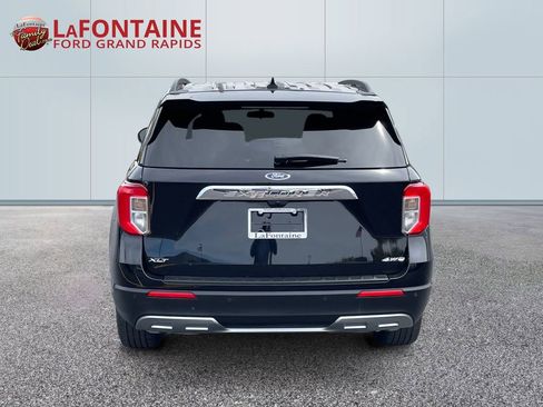 Certified 2023 Ford Explorer XLT w/ Equipment Group 202A AWD/4WD image 6
