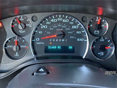 Used 2022 Chevrolet Express 2500 w/ Driver Convenience Package image 28