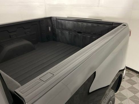 Used 2023 Chevrolet Silverado 1500 LTZ AWD/4WD image 40