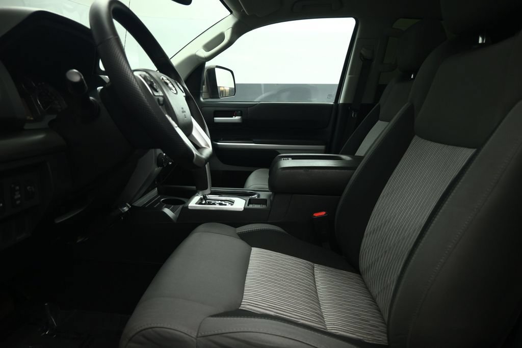 Used 2014 Toyota Tundra SR5 w/ SR5 Upgrade Package AWD/4WD image 46