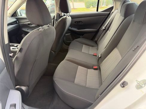 Used 2025 Nissan Sentra SV image 18