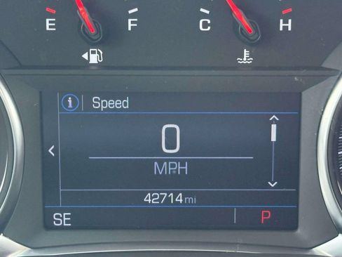 Used 2023 GMC Acadia SLE w/ Driver Convenience Package FWD image 21