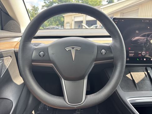 Used 2023 Tesla Model 3 Standard Range RWD image 25