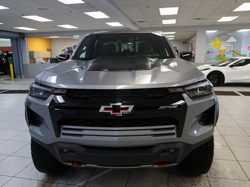 New 2026 Chevrolet Colorado ZR2 w/ Technology Package AWD/4WD image 8