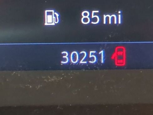 Used 2023 Buick Encore GX Essence w/ Experience Buick Package image 12