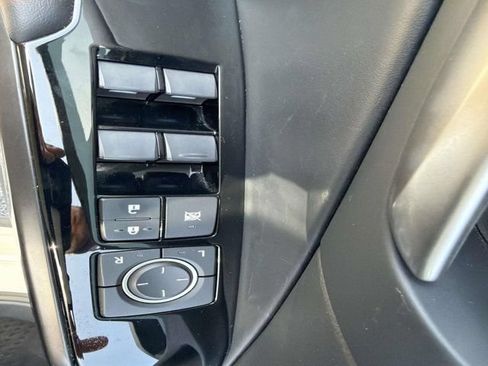 Used 2022 Lexus IS 300 w/ Accessory Package RWD image 8