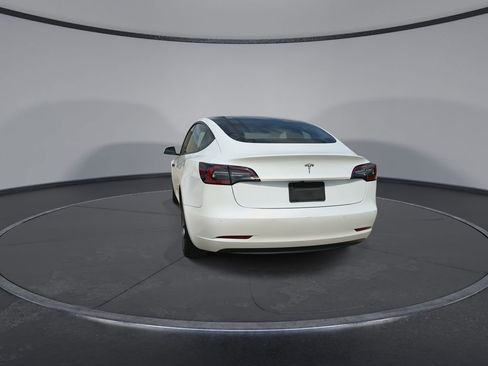 Used 2022 Tesla Model 3 Base image 7