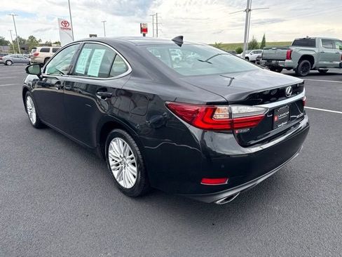 Used 2017 Lexus ES 350 w/ Premium Package FWD image 9