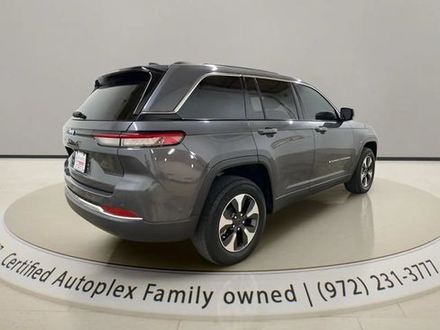 Used 2023 Jeep Grand Cherokee 4WD 4xe image 5