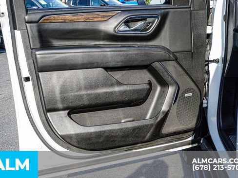 Used 2024 Chevrolet Suburban Premier RWD image 51