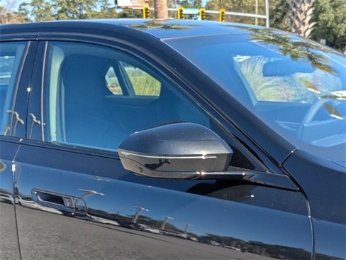 New 2026 BMW 740i w/ Executive Package image 13