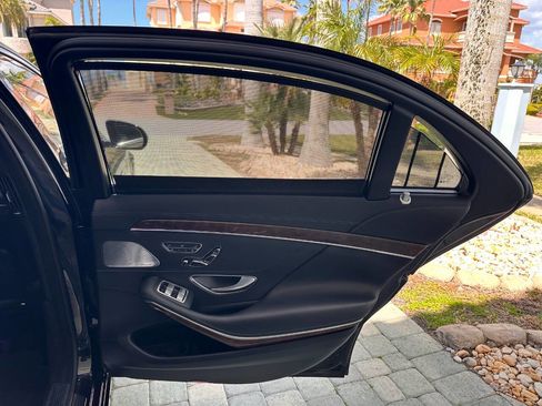 Used 2015 Mercedes-Benz S 550 4MATIC Sedan image 84