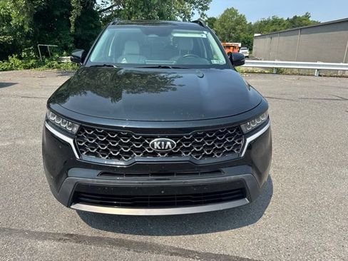 Used 2021 Kia Sorento S w/ Panoramic Sunroof Package AWD/4WD image 2