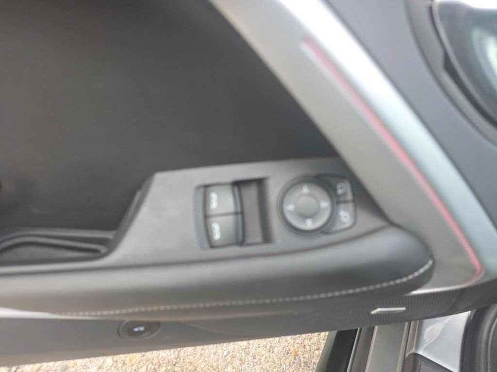 Used 2023 Chevrolet Camaro SS RWD image 11