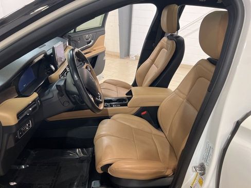 Used 2020 Lincoln Corsair Reserve w/ Equipment Group 202A image 9