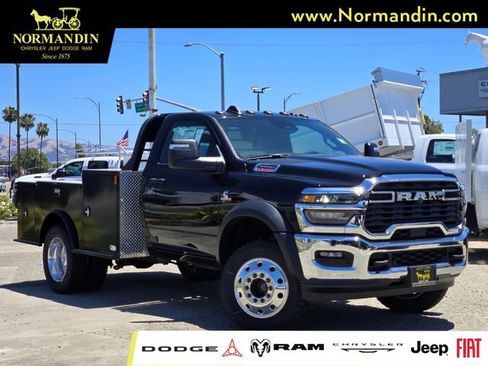 New 2025 RAM 5500 Tradesman AWD/4WD image 1