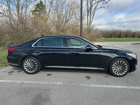 Used 2017 Genesis G90 5.0 Ultimate image 8