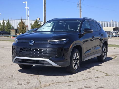 New 2026 Volkswagen Tiguan S AWD/4WD image 2
