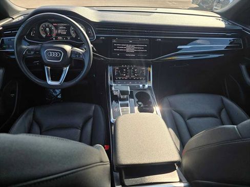 Used 2024 Audi Q8 Premium Plus w/ Premium Plus Package image 20