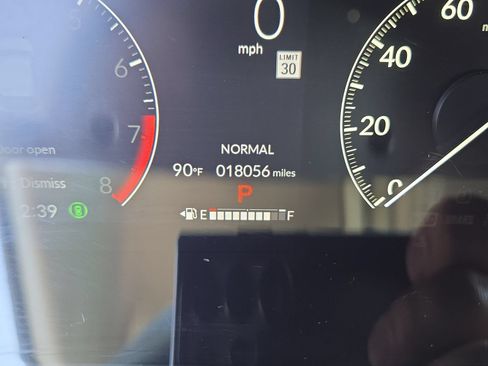 Certified 2025 Honda HR-V LX image 26