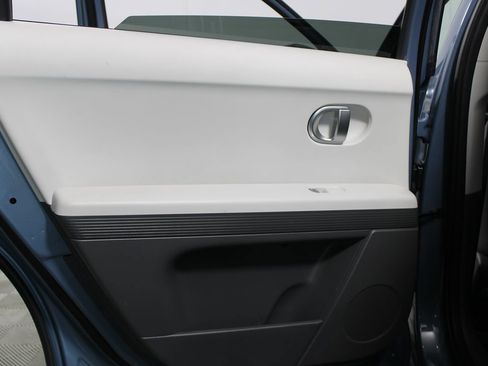 Used 2024 Hyundai Ioniq 5 SE RWD image 28
