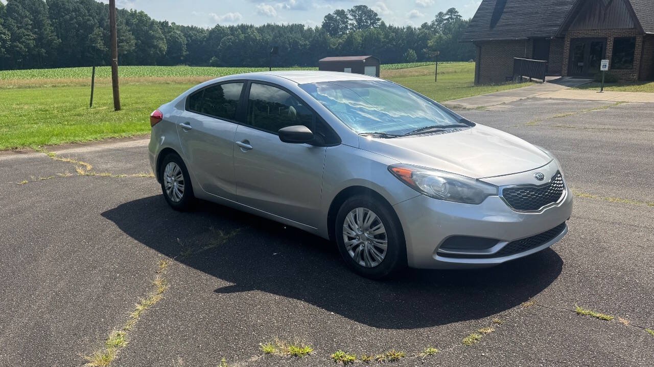 Used 2016 Kia Forte LX FWD image 2