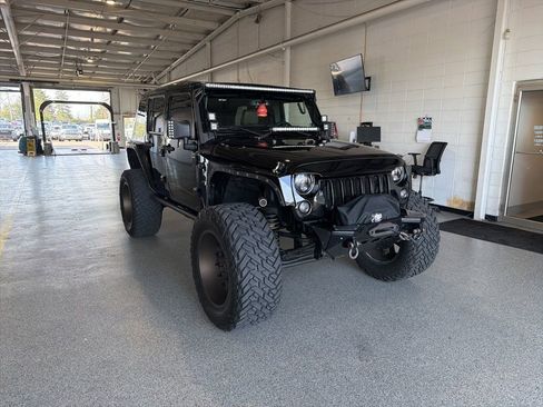 Used 2014 Jeep Wrangler Unlimited Sport w/ Quick Order Package 24S image 2