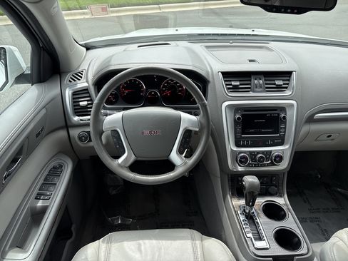 Used 2017 GMC Acadia Limited SLT FWD image 18
