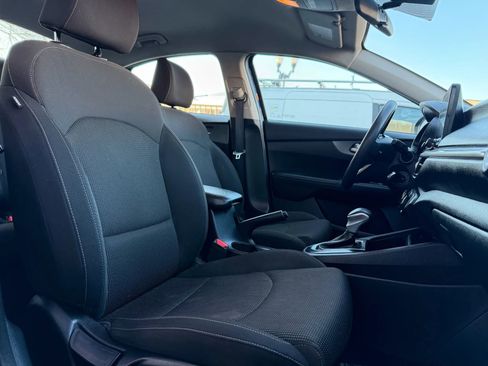 Used 2021 Kia Forte LXS image 16