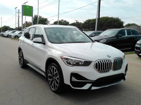 Used 2021 BMW X1 sDrive28i w/ Convenience Package FWD image 4