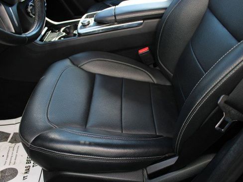 Used 2013 Mercedes-Benz ML 350 2WD image 9