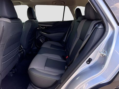 Used 2024 Subaru Outback Onyx Edition XT w/ Popular Package #2 image 29