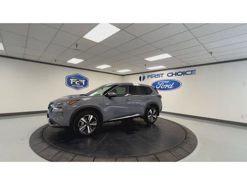 Used 2023 Nissan Rogue SL w/ SL Premium Package image 6