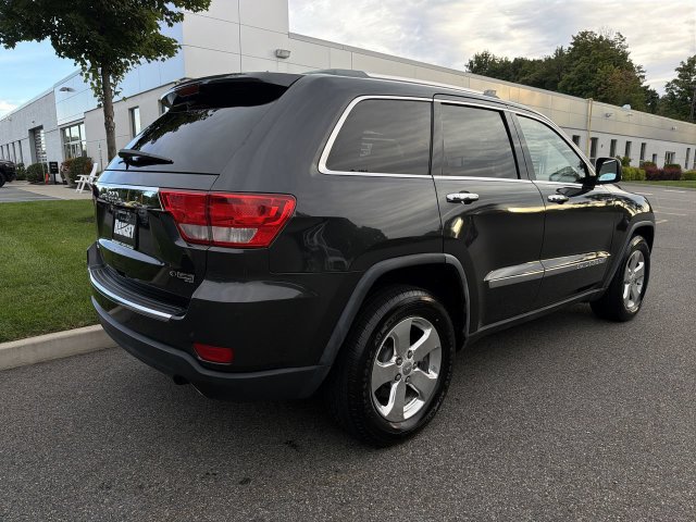 Used 2011 Jeep Grand Cherokee Limited AWD/4WD image 8