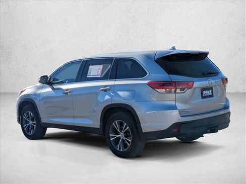 Used 2019 Toyota Highlander Plus image 8