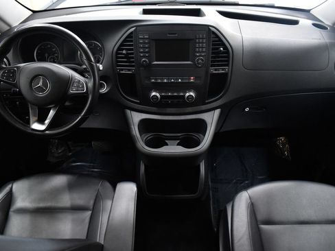 Used 2016 Mercedes-Benz Metris Passenger image 18